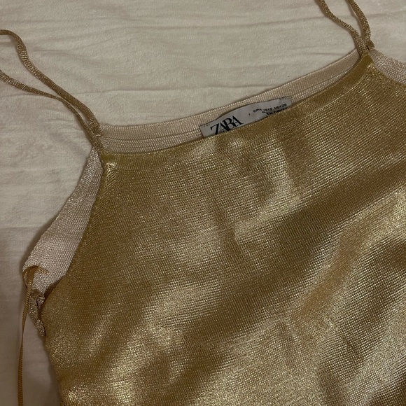Zara Gold Top - Picture 2 of 2